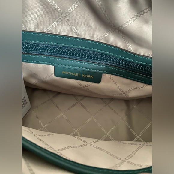 NEW Maya Pebbled Leather Satchel (in rare amazon green) - Picture 6 of 15